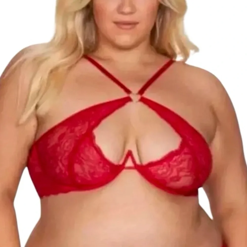 Frederick’s of Hollywood red lace bra set